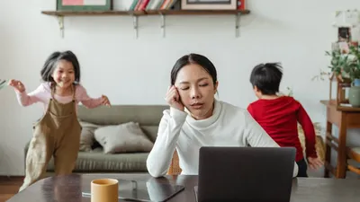 Mengenali stress language atau bahasa stres kita sendiri dapat membantu kita mengelola stres dengan lebih efektif.