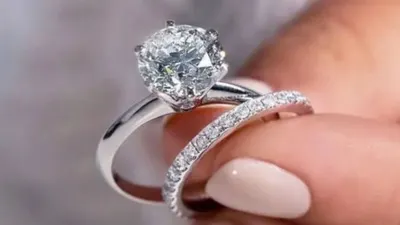  Ilustrasi cincin kawin