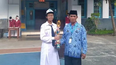 Nah, berikut ini akan diinformasikan daftar sekolah terbaik yang ada di Yogyakarta untuk jenjang Sekolah Menengah Pertama (SMP).
