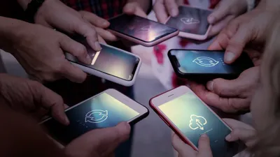 Nah, salah satu jenis layar yang populer pada smartphone saat ini adalah IPS LCD (In-Plane Switching Liquid Crystal Display).