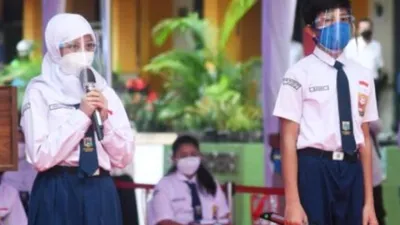 Ilustrasi Siswa SMP