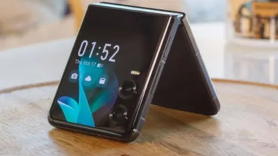 Infinix Zero Flip, HP lipat pertama Infinix, hadir dengan desain premium, layar AMOLED lipat, dan performa unggul seharga Rp10,1 jutaan.