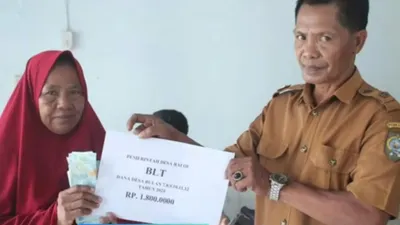 ALHAMDULILLAH! Bantuan Langsung Tunai (BLT) Rp1,8 Juta Cair Lagi di Bank BNI, BRI, BSI dan Kantor Desa, KPM PKH dan BPNT Dapat?