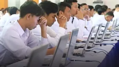 Deret huruf adalah urutan huruf yang disusun sedemikian rupa, sehingga setiap huruf dalam deret tersebut diperoleh menggunakan pola tertentu