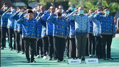 10 PTN Ini Punya Lulusan yang Paling Banyak Jadi ASN, Nomor Satu Pasti Nggak Bakal Kamu Sangka!