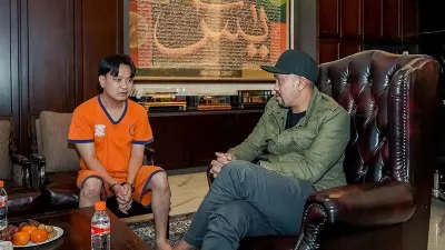 Temui Ivan Sugianto, Anggota DPR RI Ahmad Sahroni Beri Pesan Ini bagi Seluruh Orangtua...