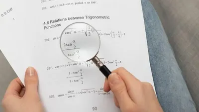 Ilustrasi. Materi Matematika dan Pengetahuan Kuantitatif dalam Tes UTBK