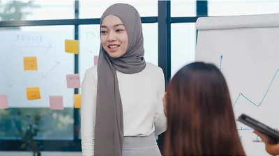 Tahukah kamu bahwa dibutuhkan hanya 7 detik untuk membuat kesan pertama? Tanpa trik yang tepat, kamu mungkin terabaikan.