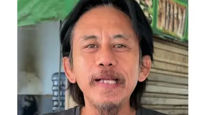 Epy 'Kang Mus' Kusnandar terjerat kasus penyalahgunaan narkoba diamankan pihak kepolisian Satres Narkoba Polres Metro Jakarta Barat, Jum'at (10/5/24)
