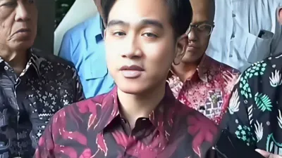 Wakil presiden RI terpilih, Gibran Rakabuming Raka yang sebut tak mau tinggal di rumah dinas wapres di IKN.