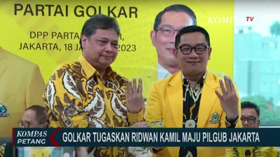 Ketum Golkar Airlangga Hartarto bersama Ridwan Kamil