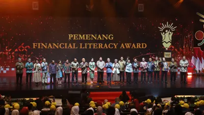 Konsisten Edukasi Keuangan Generasi Muda, bjb Raih Duah Dua Penghargaan Financial Literacy Award dari OJK