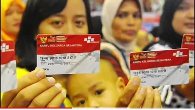 Bantuan ketiga yang masih cair adalah Program Indonesia Pintar (PIP) bagi siswa-siswi yang tercatat dalam SK nominasi penerima tahun 2024.