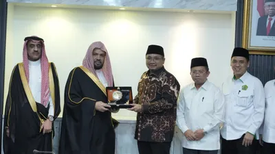 Bertemu Menag, Imam Masjid Nabawi Bawa Pesan dari Raja Salman