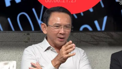 Ahok meyakini ada sesuatu di balik pencalonan Dharma Pongrekun-Kun Wardana di Pemilihan Gubernur (Pilgub) Jakarta 2024.