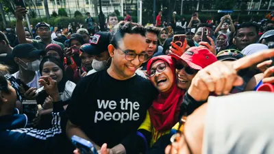 Pengamat politik Adi Prayitno menanggapi kritik yang dilontarkan Anies Baswedan mengenai partai politik yang tersandera oleh kekuasaan.