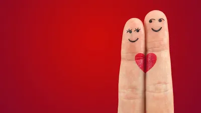 7 Tanda Orang yang Kamu Suka Juga Naksir Kamu Balik, Bahasa Tubuhnya Ternyata...