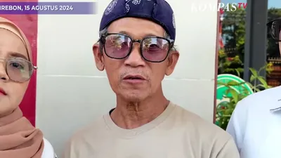 Ayah Sudirman yakni Suratno mengatakan bahwa ia dan keluarga sudah berusaha untuk bertemu anaknya di Lapas Banceuy.