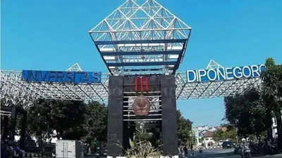 Daftar kampus negeri dan swasta terbaik di Jawa Tengah.