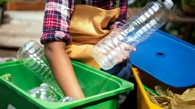 Sebagai salah satu kota dengan penduduk padat di Indonesia, DKI Jakarta juga menghasilkan banyak sampah setiap harinya.