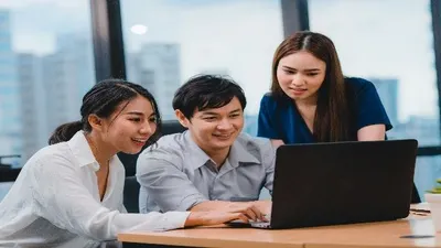 Gaji di Bawah Rp6 Juta: Potret 10 Lulusan ITB dengan Pendapatan Terendah Menurut Tracer Study 2023