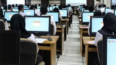 Dalam SKD CPNS 2024, ada beberapa barang yang dilarang oleh panitia untuk dibawa ke dalam ruang ujian dan akan disita jika ditemukan.