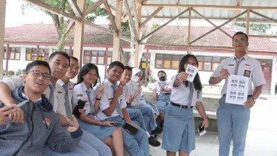 Data daftar jarak terdekat dan terjauh ke SMA di Semarang berdasarkan data Statistik PPDB SMA Zonasi Periode 2023/2024.