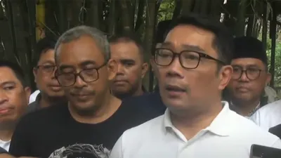 Sebut Punya Pengalaman, Ridwan Kamil Siap Benahi Sungai Ciliwung Jika Menang Pilgub Jakarta 2024