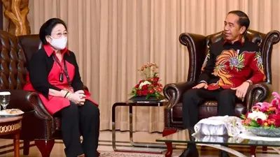 Dalam perannya sebagai bagian dari oposisi, PDIP berperan penting dalam memberikan checks and balances terhadap kekuasaan pemerintah.