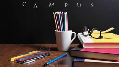Bagi kamu yang berencana melanjutkan studi di luar negeri, QS WUR 2025 menjadi panduan penting dalam memilih universitas terbaik.