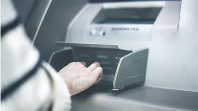 Saldo yang masuk ke KKS milik KPM tersebut ada sebesar 450.000 rupiah yang dikeluarkan salah satu bank. Bansos apakah yang telah cair? 