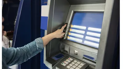Penyebab mengapa bansos PKH dan BPNT peralihan Pos ke KKS masih belum cair hingga sekarang.