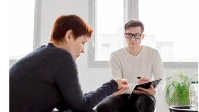Jurusan kuliah Bimbingan Konseling itu mempunyai tujuan lulusannya bisa memperbaiki kesejahteraan mental siswa dalam belajar.