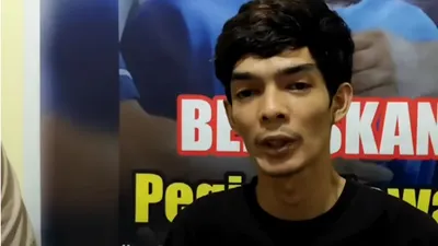 Liga Akbar mengatakan kalau dia bertemu dengan Iptu Rudiana berbicara tentang pakaian Eky terakhir dipakai.