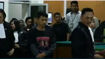 Saka Tatal mengungkapkan kalau ia heran dan mempertanyakan tentang orang tidak bersalah tetapi dihukum alam kasus pembunuhan 'Vina Cirebon'.