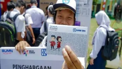 Nominal PIP 2024 beragam tergantung tingkat pendidikan, mulai dari Rp450 ribu/tahun hingga Rp1,8 juta/tahun untuk SMA/SMK.