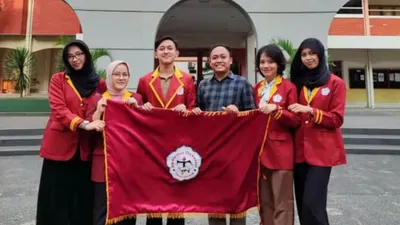 Terdapat daftar universitas swasta terbaik di Indonesia berdasarkan lembaga pemeringkatan AppliedHE.