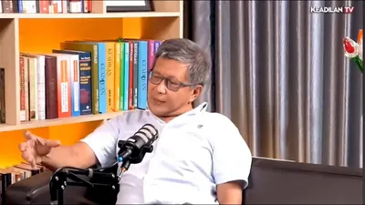 polemik akun Kaskus Fufufafa, pengamat politik Rocky Gerung memberikan tanggapannya.