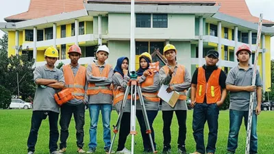 Calon mahasiswa yang ingin mengambil jurusan kuliah Teknik Sipil sebaiknya memilih universitas dengan jurusan Teknik Sipil akreditasi Unggul
