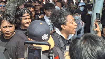 Sejumlah Komika hingga Sutradara Joko Anwar Turun ke Jalan Tolak Revisi UU Pilkada