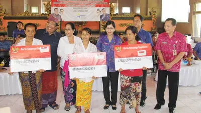 Hore! 6 Bansos Lanjut Disalurkan pada Pemerintahan Prabowo-Gibran, Ada Bantuan untuk KPM PKH dan BPNT Rp5 Juta