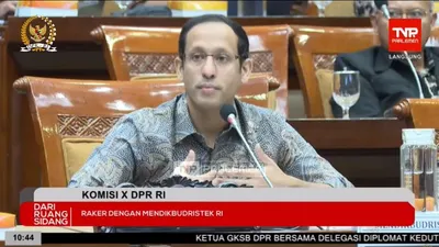 Nadiem Makarim singgung UKT mahal.