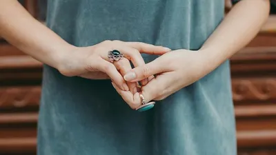 Kepribadian berdasarkan letak cincin di jari