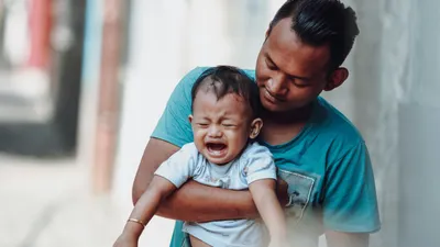 Illustrasi Cara Mengatasi Anak Menangis