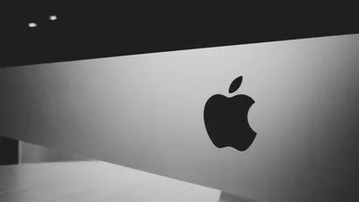 Pengguna iPhone 16 dapat memesan suku cadang dan alat perbaikan atau spare part dari Apple asli serta bisa mengakses buku petunjuk perbaikan.
