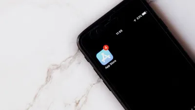 Setelah peluncuran iOS 18.1, Apple kembali menghadirkan berbagai fitur canggih yang dirancang untuk meningkatkan kemudahan pengguna.