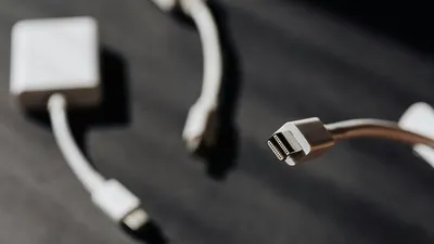 5 Tips Memilih Charger HP Terbaik, Agar Handphone Kamu Tidak Cepat Rusak