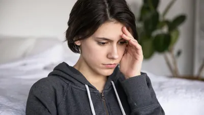 Menurut Psikolog, ini 3 trik ampuh untuk hentikan kebiasaan overthinking.