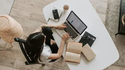 Catat! 7 Tips Memilih Spesifikasi Laptop yang Pas untuk Pelajar