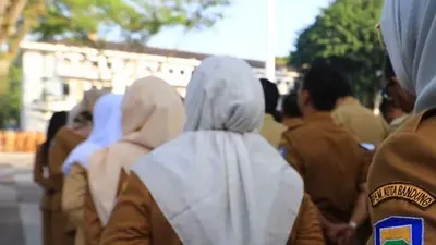 Seleksi ini terbuka bagi beberapa kategori guru, termasuk pelamar prioritas dan lulusan Pendidikan Profesi Guru (PPG).